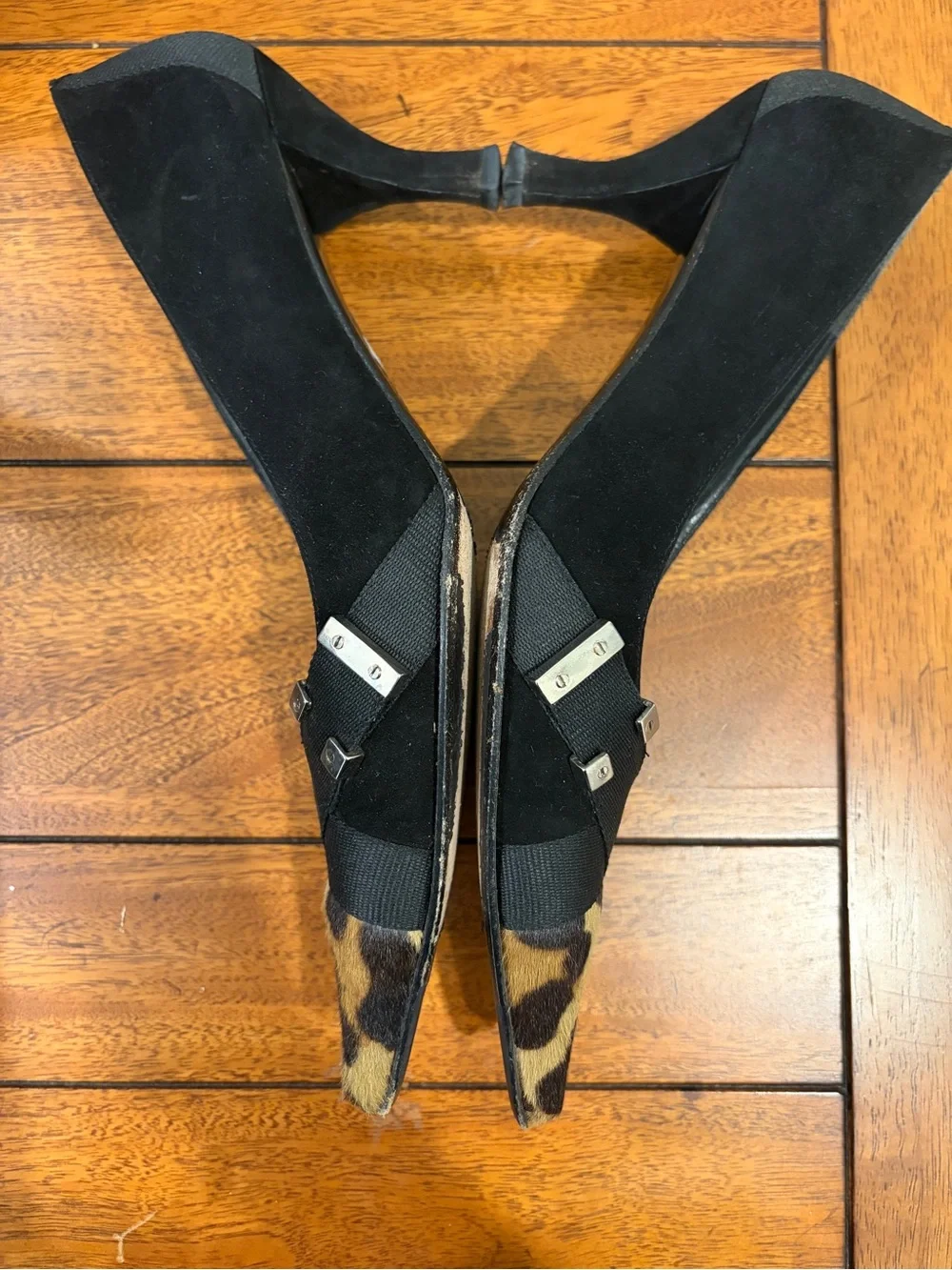 Stuart Weitzman Black suede kitten heel Pumps with Leopard Print Pointed Toe 7.5